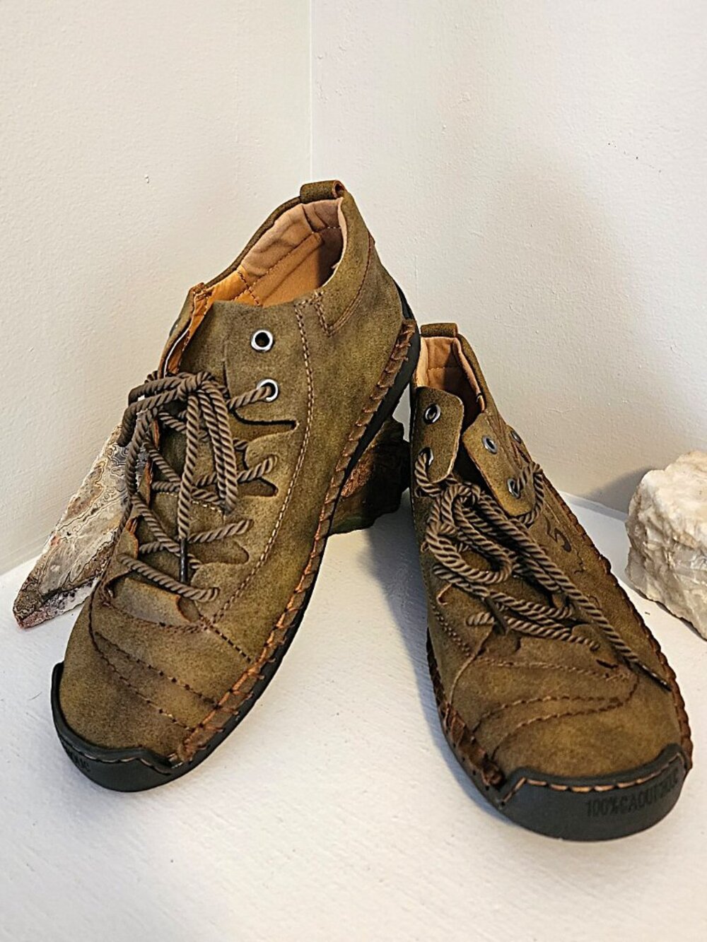 Fashion 5 1978 Chukka Boots. Brown - New - Size 39. Men's 6.5/Woman's 8 - 8.5